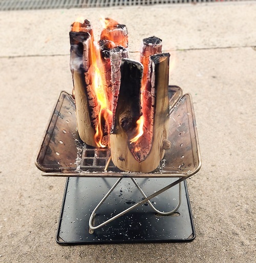 点火したトーチの画像