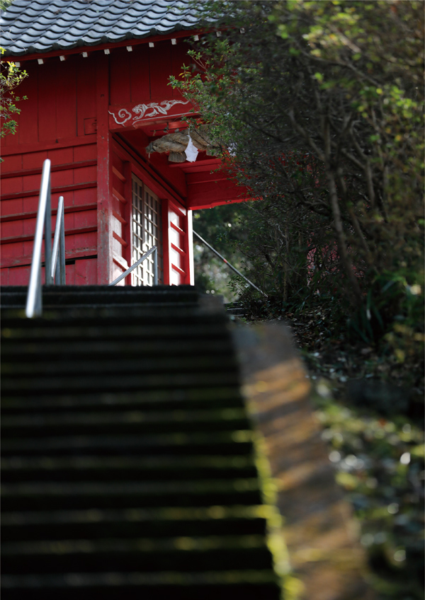 七尾山・住吉神社の山門の写真