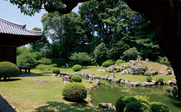 萬福寺の庭園の写真