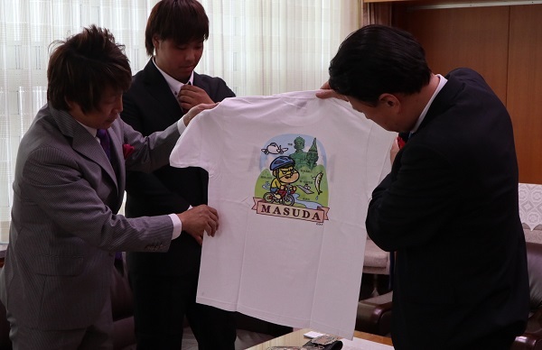 吉田君と益田市のTシャツ