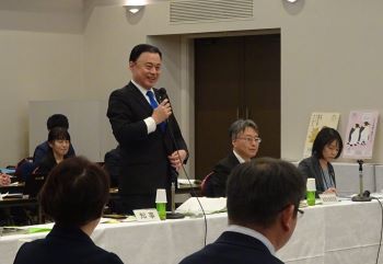 知事発言のようす