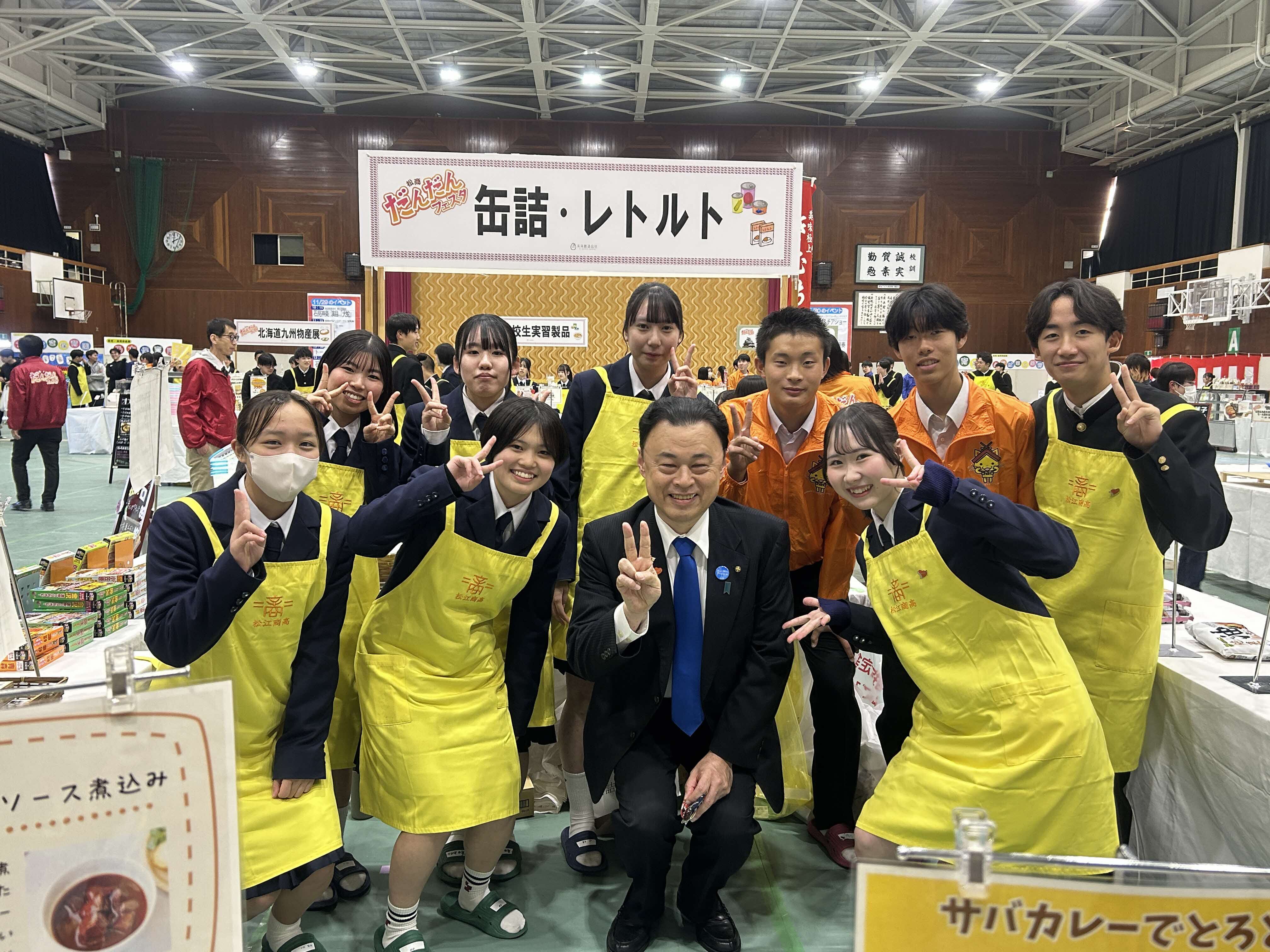 販売店舗の皆さんと