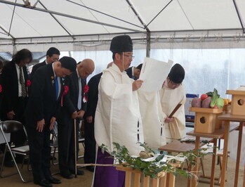 宇迦橋竣工清祓祭のようす