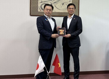 大使閣下と記念撮影