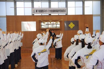鬨（とき）の声
