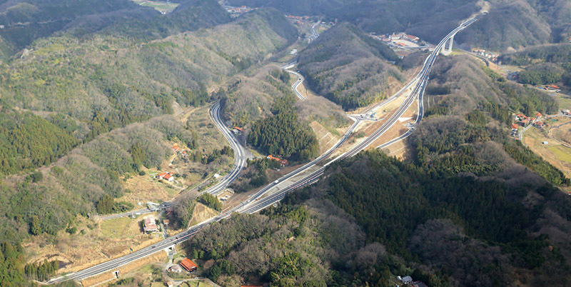 3月に全線開通した仁摩温泉津道路の写真
