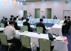 第4期竹島問題研究会（第1回）の協議の様子の写真