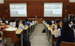 大学訪問・出張講義の様子の写真