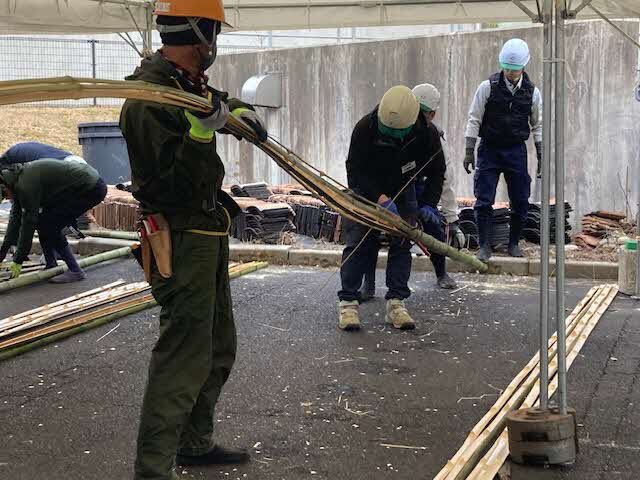 竹割の様子