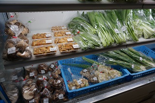 野菜販売中