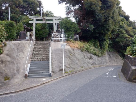 三穂神社入口