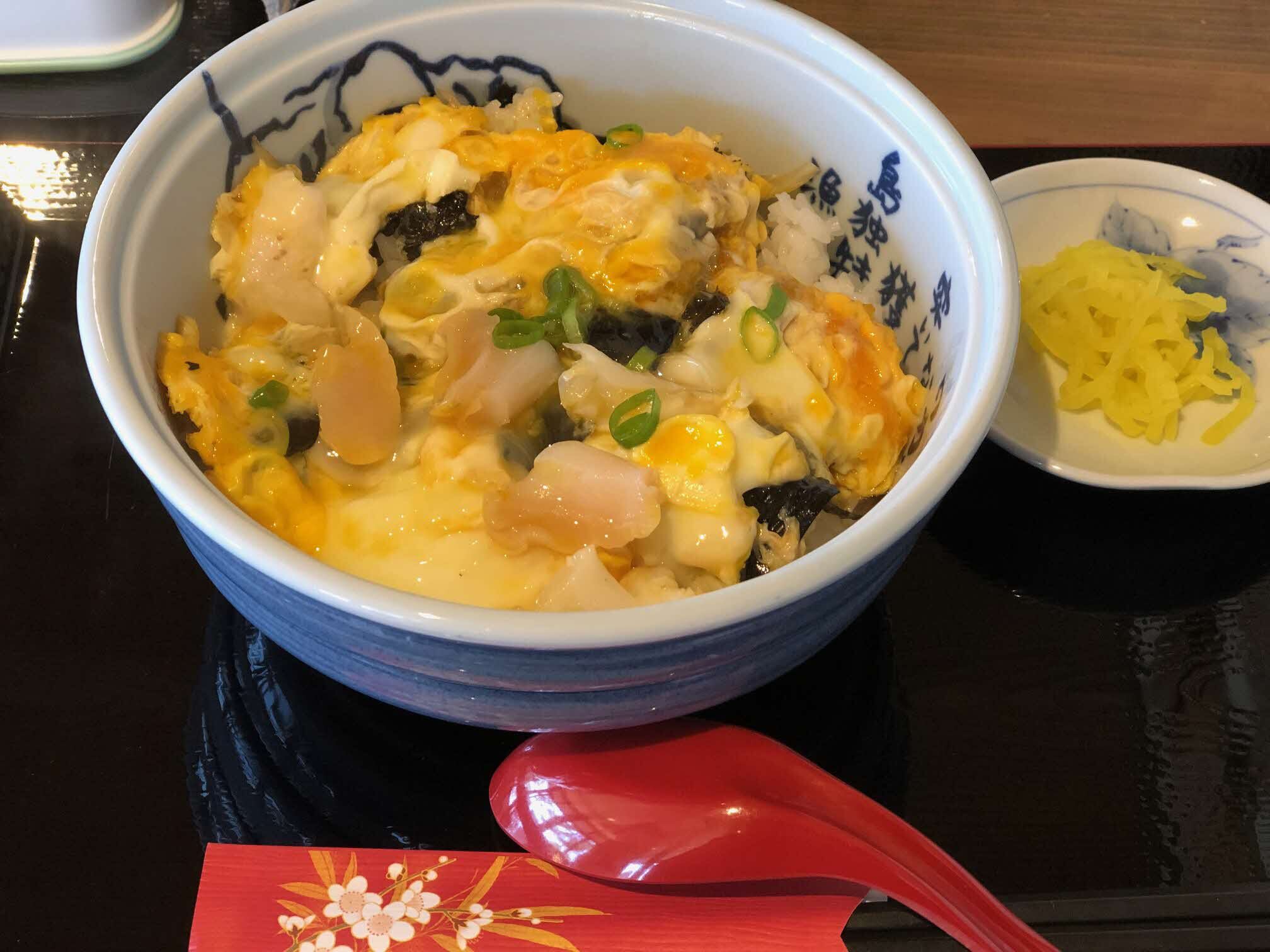 隠岐の島名物「さざえ丼」ではなく今日は「バイ丼」