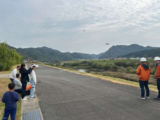 ドローン飛行実演