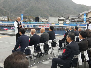 田邊会長あいさつ