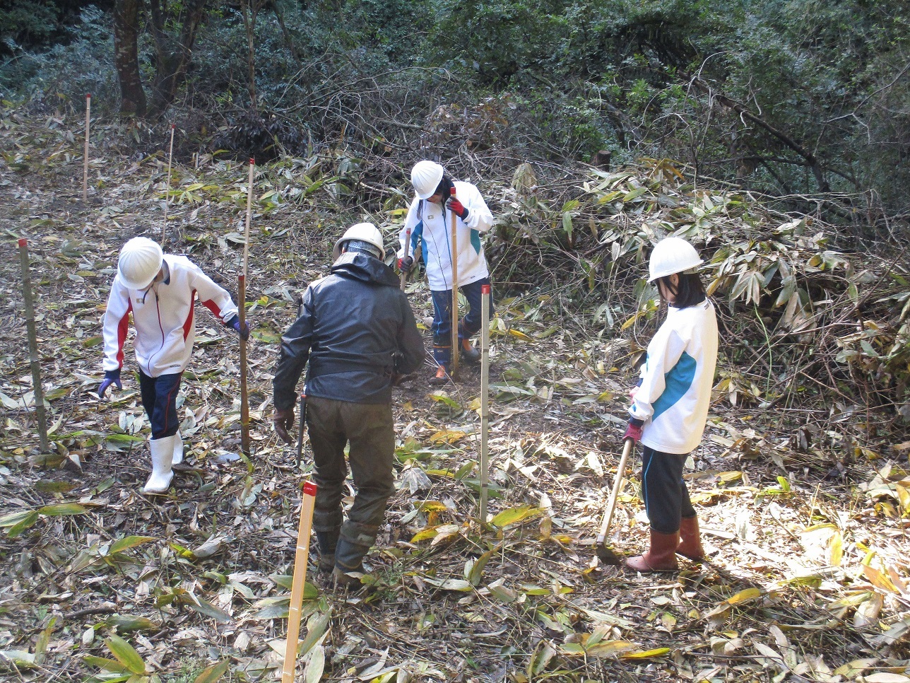 森づくりもりふれ俱楽部３
