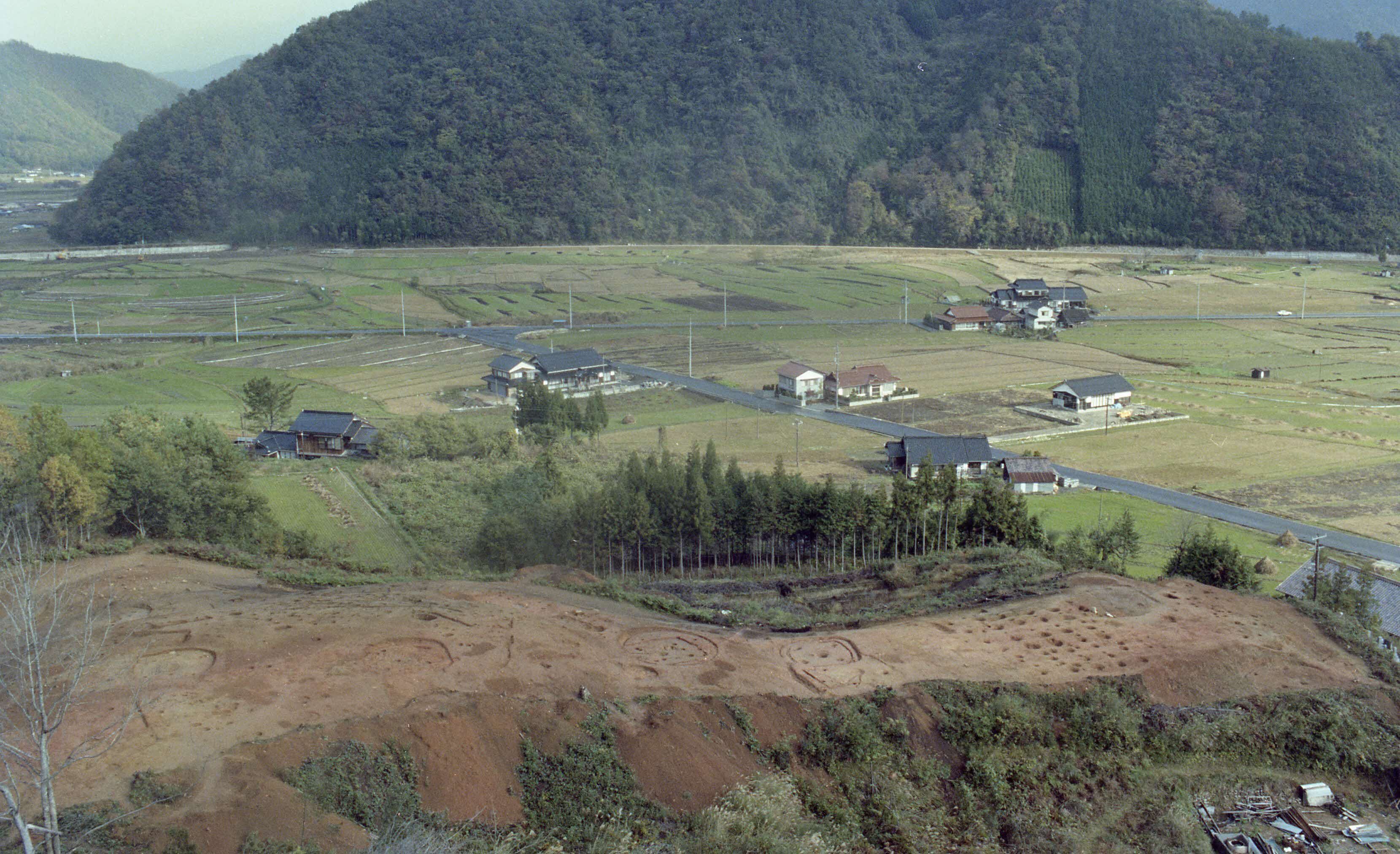 前立山遺跡全景
