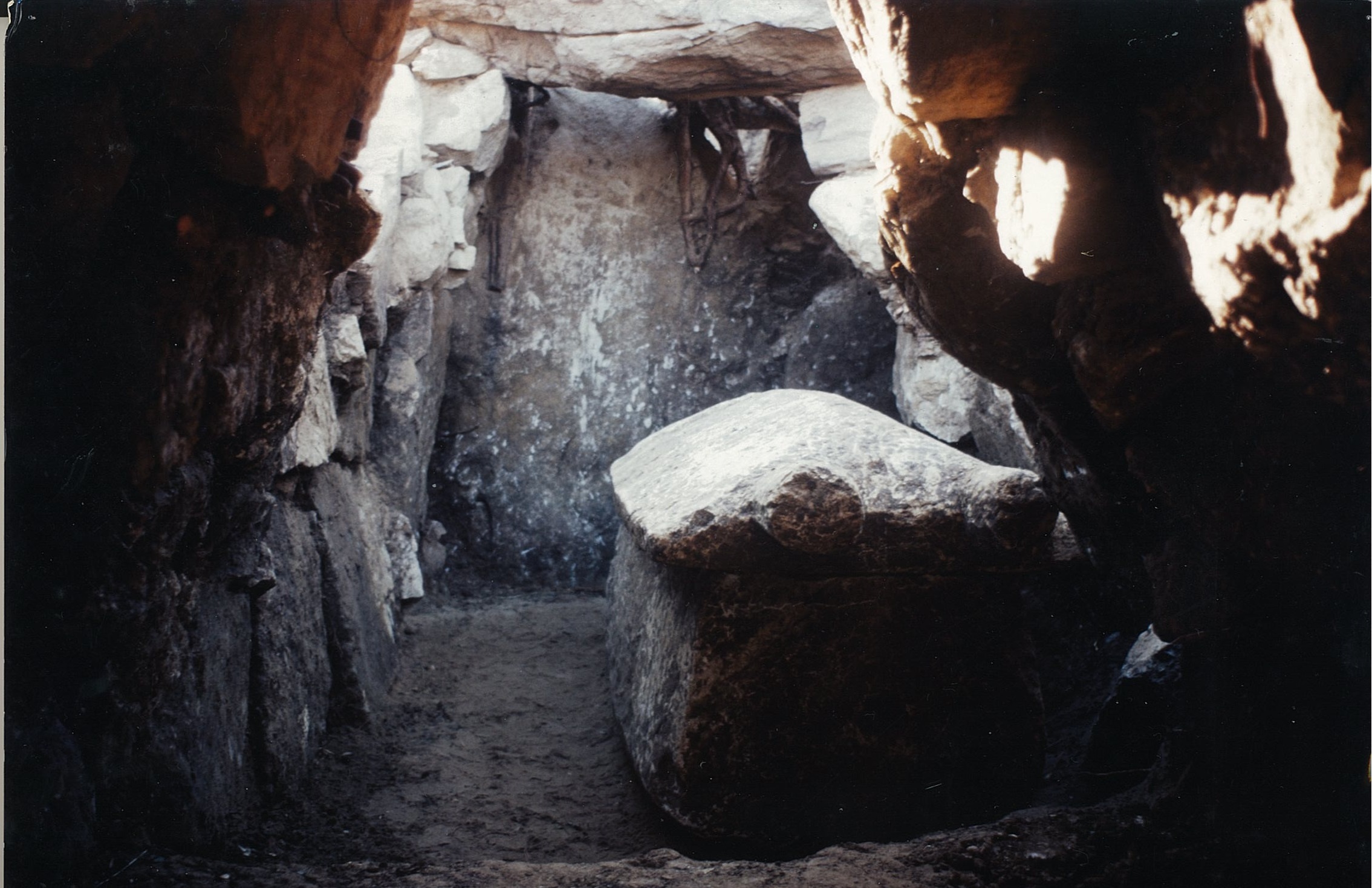 横穴式石室写真