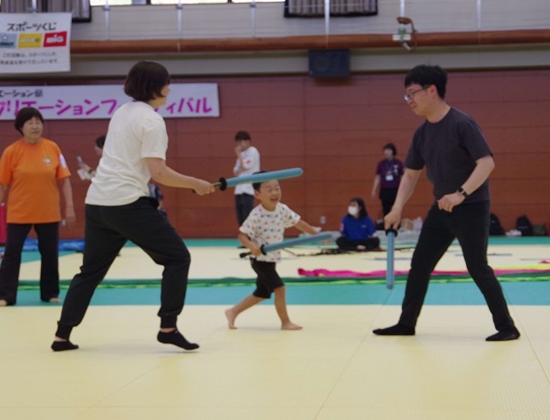スポーツチャンバラの様子