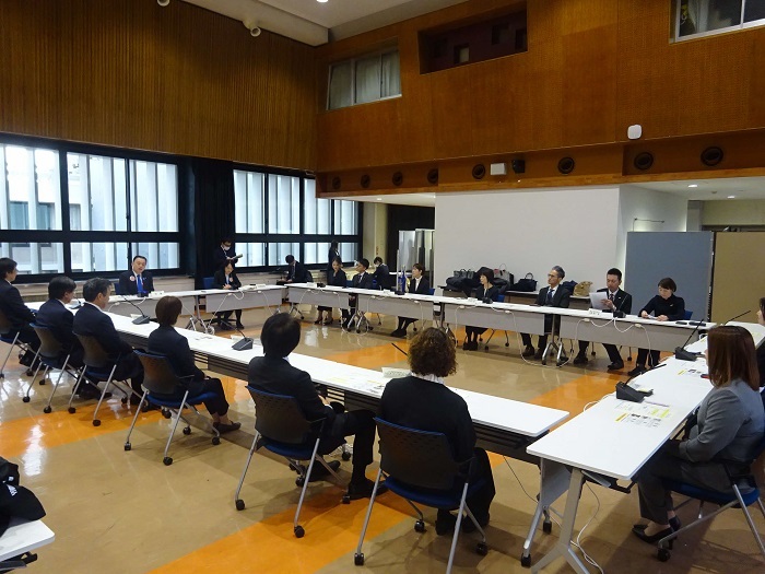 懇談会の様子