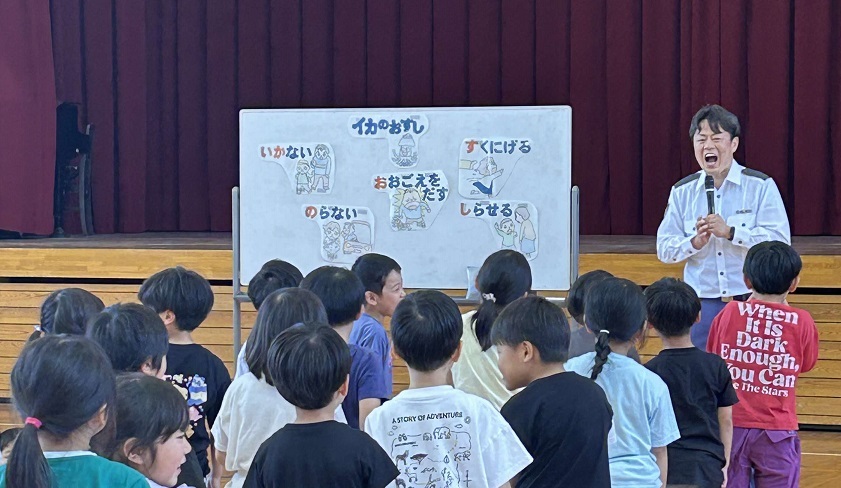 出雲市立今市小学校で防犯教室の様子１