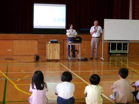 出雲市立伊野小学校での様子１