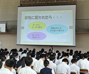 出雲商業高校での教室の様子2