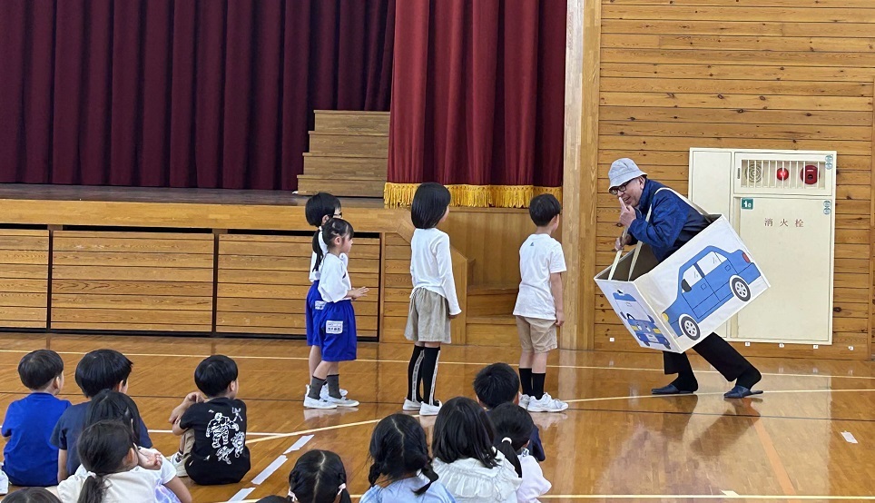 出雲市立今市小学校で防犯教室の様子３