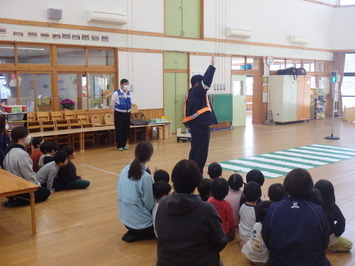 川本署